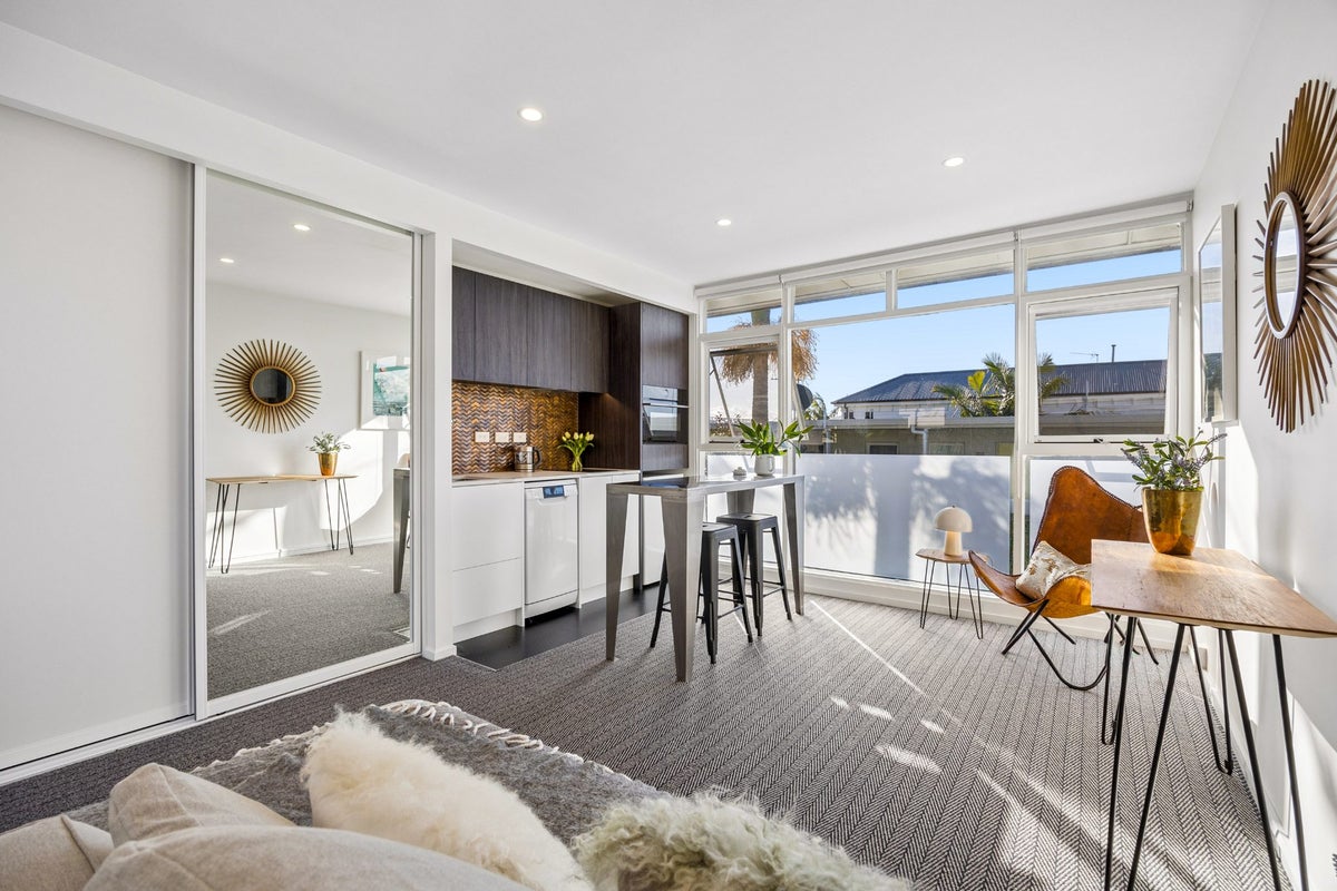 7/25 Wallace Street, Herne Bay, Auckland - Carousel 2