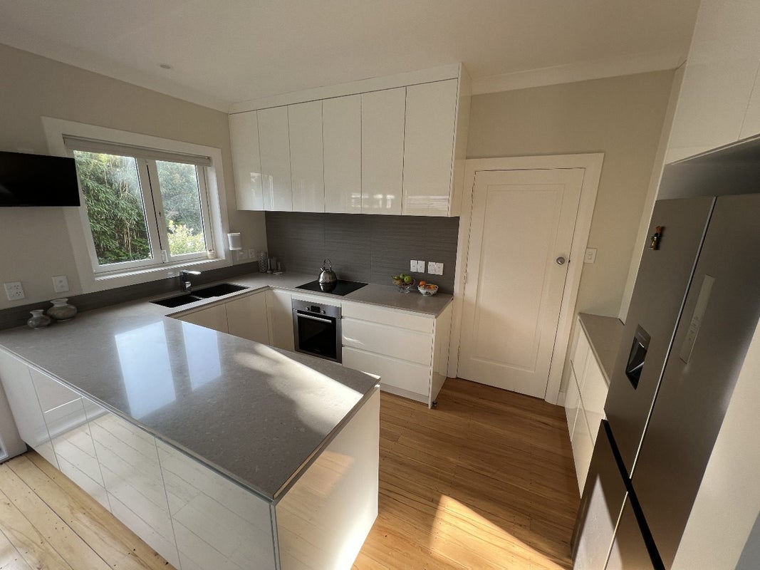 1 Mandalay Terrace, Khandallah, Wellington - Carousel 2