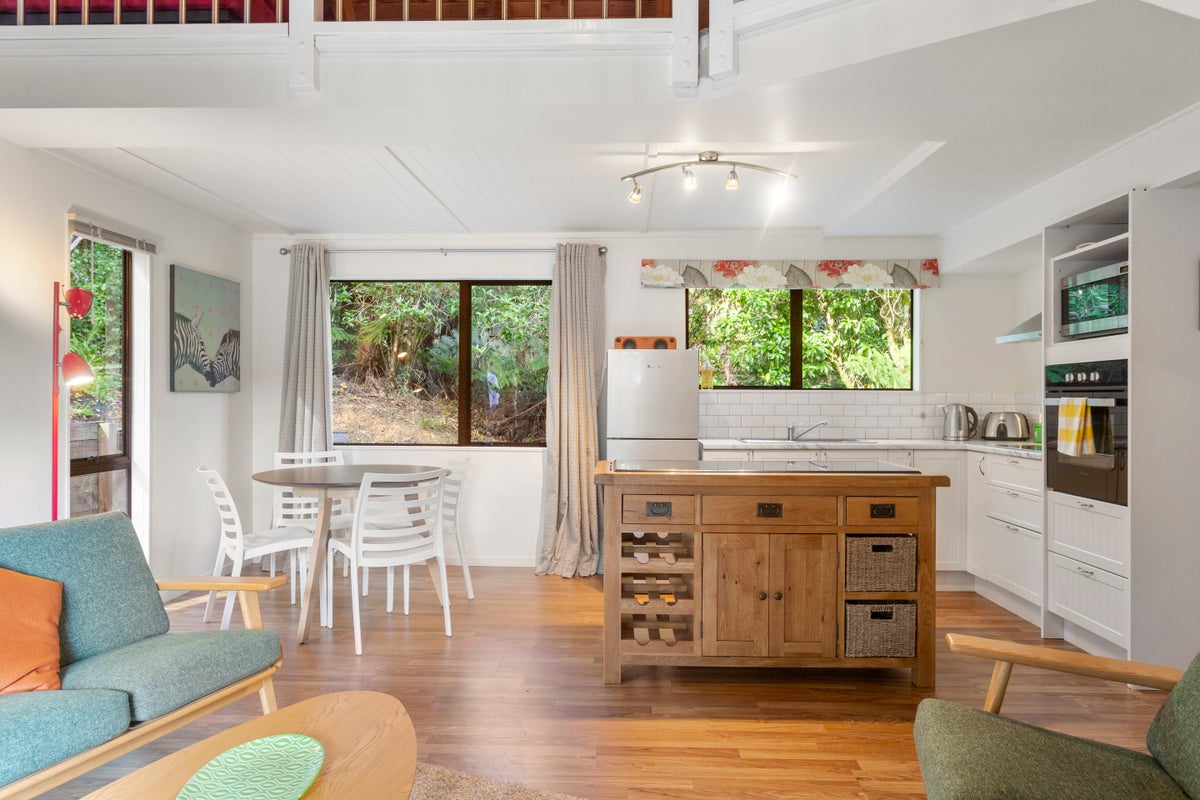 22 Victoria Road, Papatoetoe, Auckland - Carousel 1