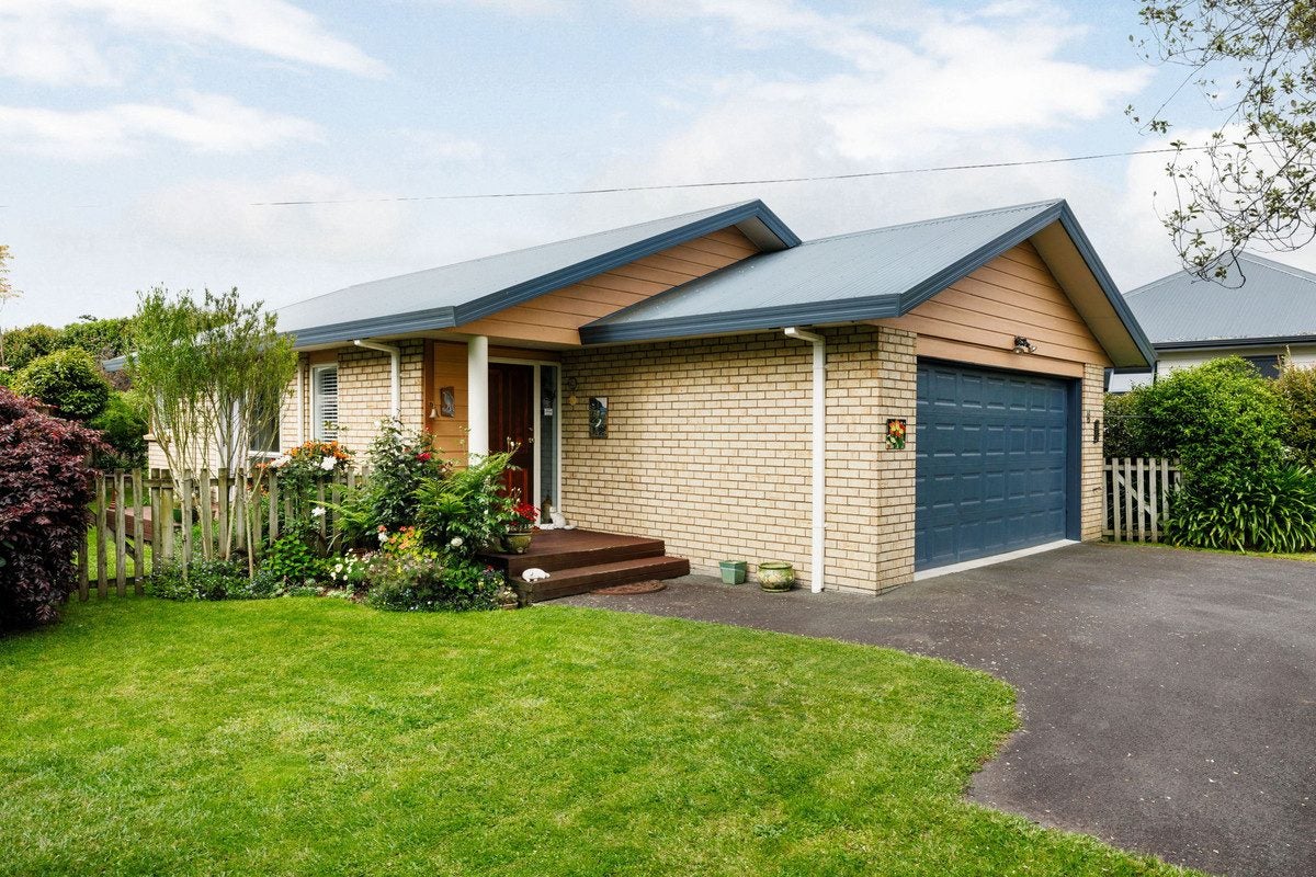 57 Browning Street, Leamington, Cambridge - Carousel 1