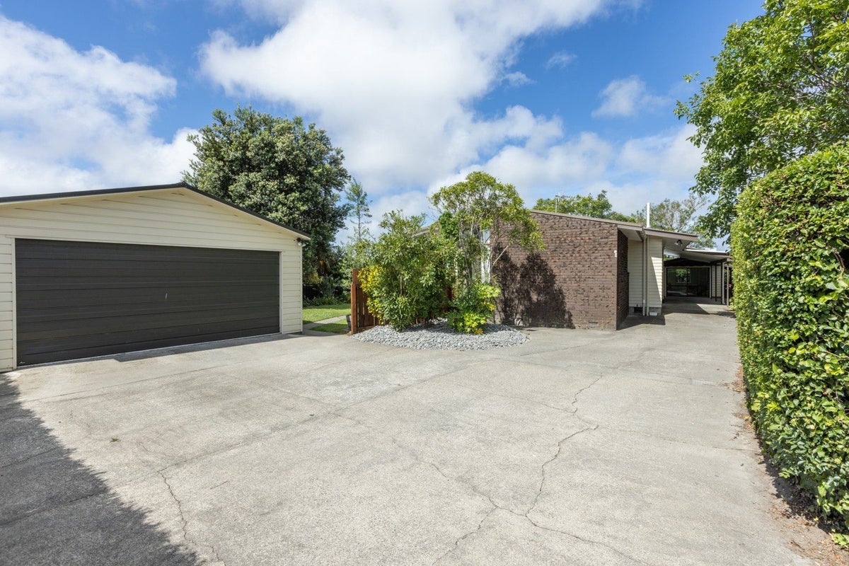 16A Howard Road, Taradale, Napier - Carousel 25