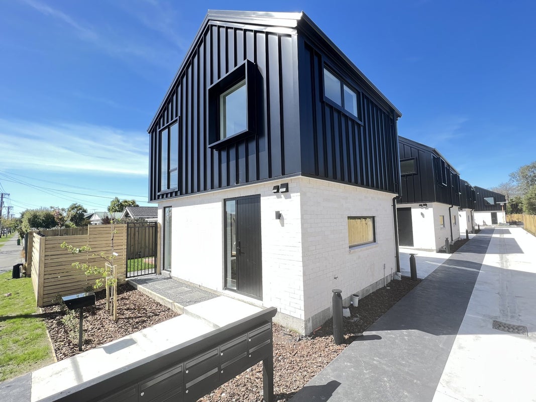 11/7 Spencer Street, Addington, Christchurch - Carousel 1