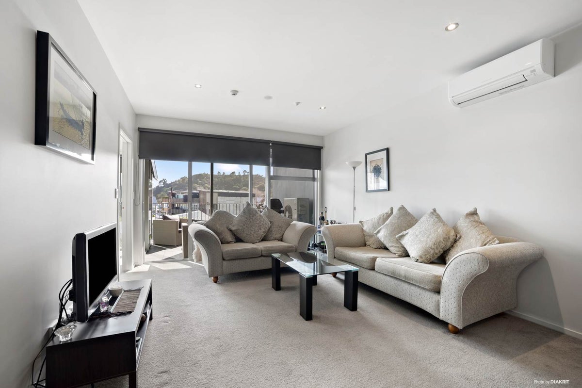 210/40 Library Lane, Albany, Auckland - Carousel 2