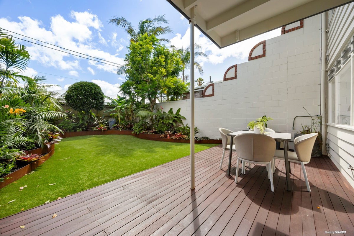 2/91 Speight Road, Kohimarama, Auckland - Carousel 23