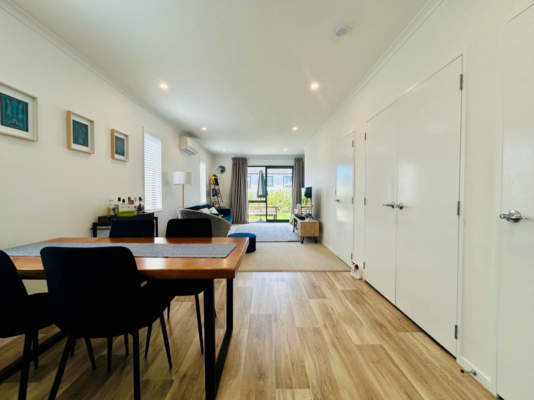 22 Kilcadden Drive, Flat Bush, Auckland - Carousel 2