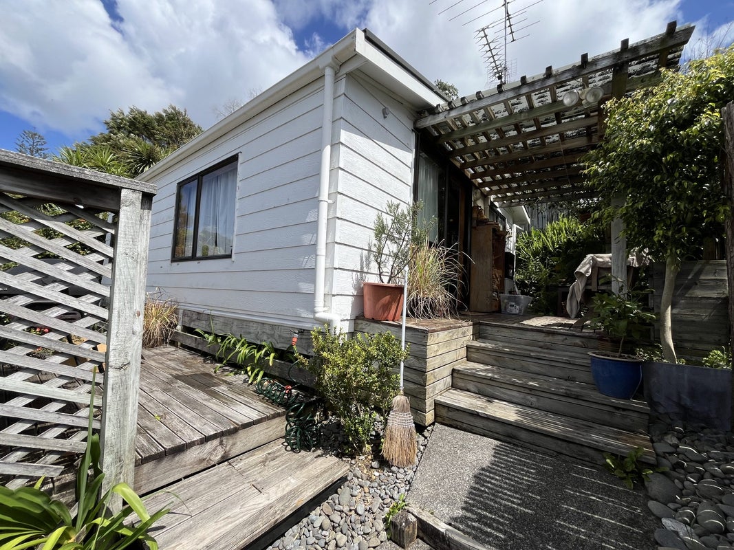 13 Randal Place, Bayview, Auckland - Carousel 1