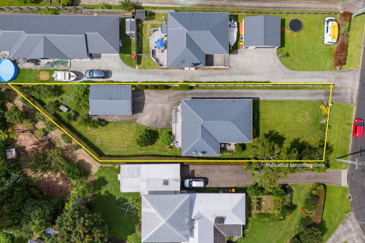 15 Polley Crescent, Katikati, Katikati - Carousel 1