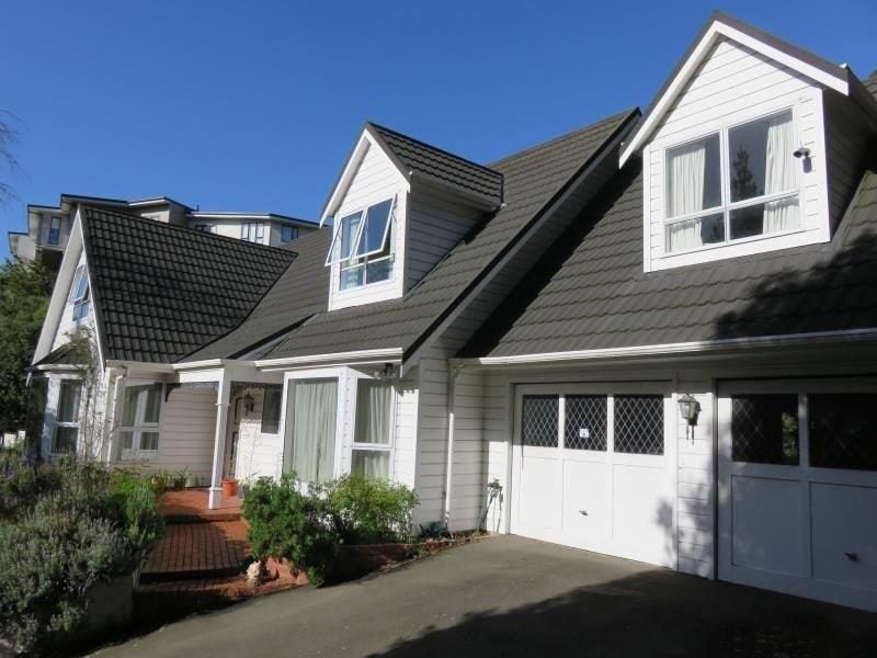 1 Churton Drive, Churton Park, Wellington - Carousel 1