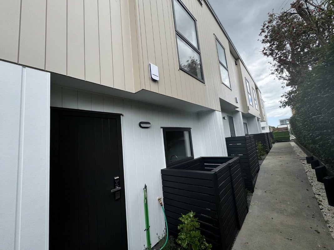 6/320 Rangatira Road, Beach Haven, Auckland - Carousel 10