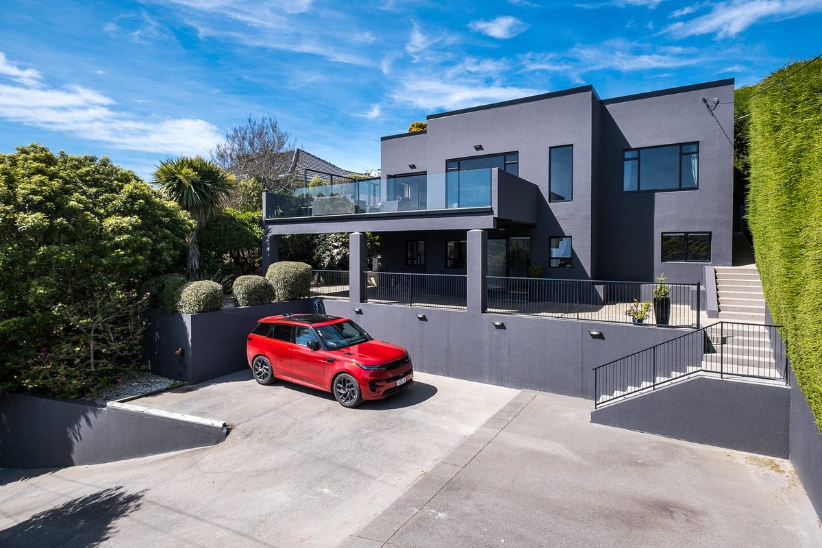 49 Shandon Road, Vauxhall, Dunedin - Carousel 1