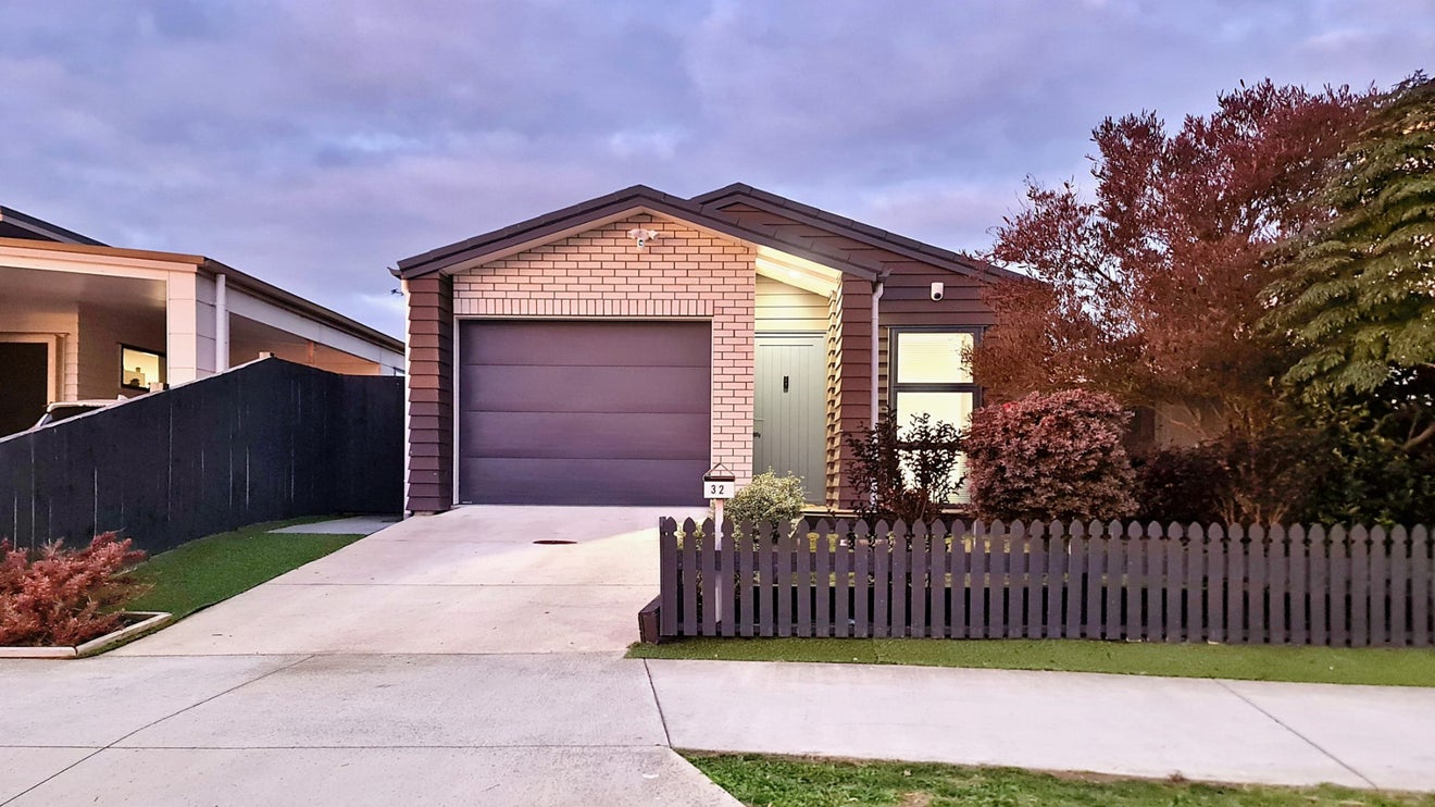 32 Opoka Street, Takanini, Auckland - Carousel 1