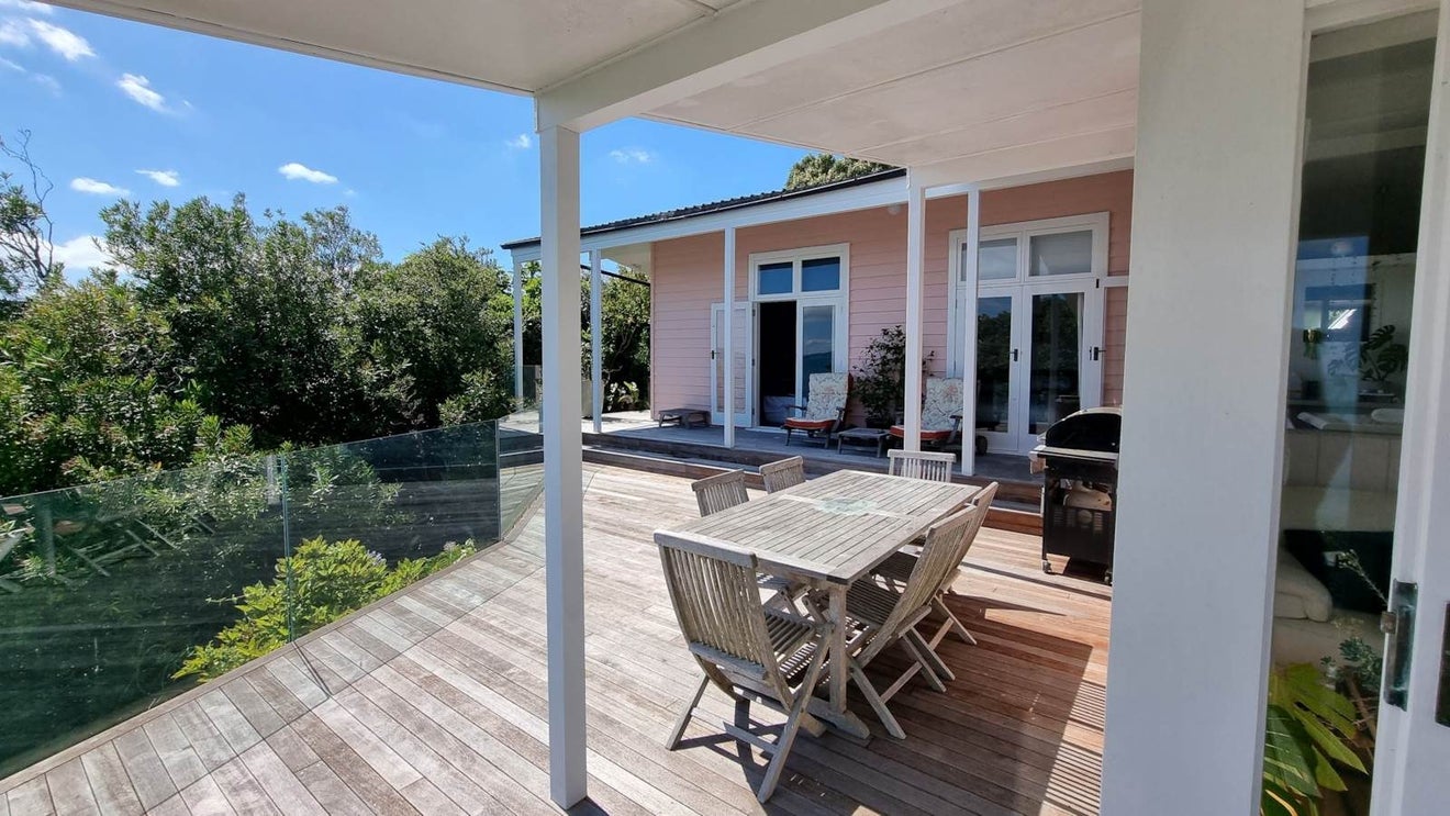 25 Ealing Crescent, Beachlands, Auckland - Carousel 20