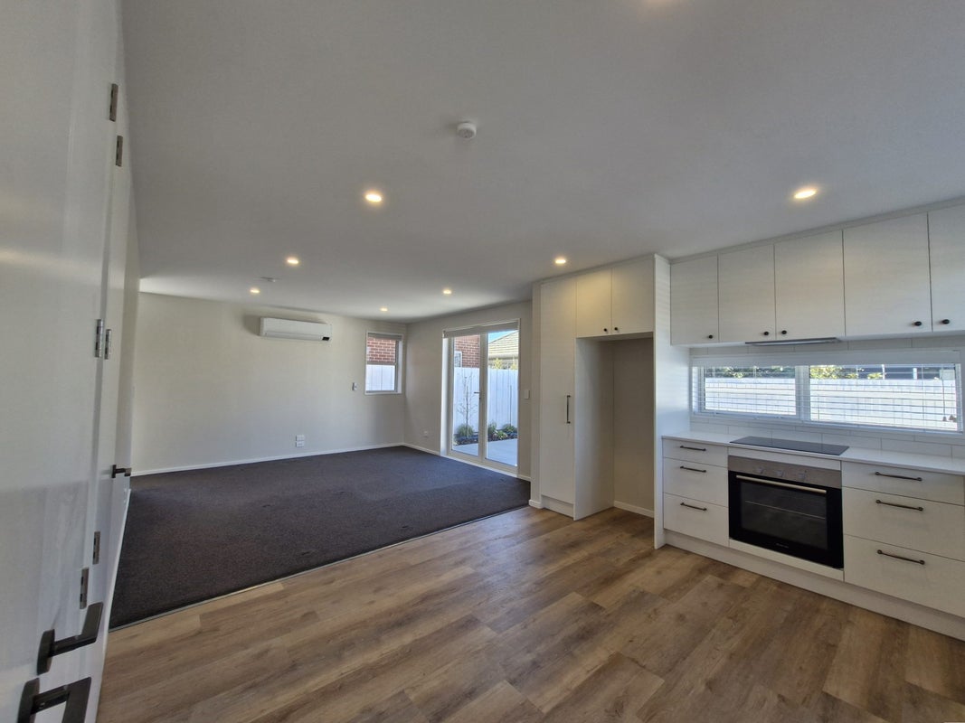 2/7 Hercules Street, Shirley, Christchurch - Carousel 2