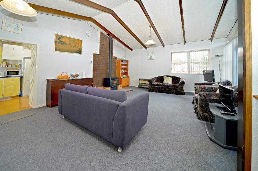 6 Braeburn Place, Takanini, Auckland - Carousel 2