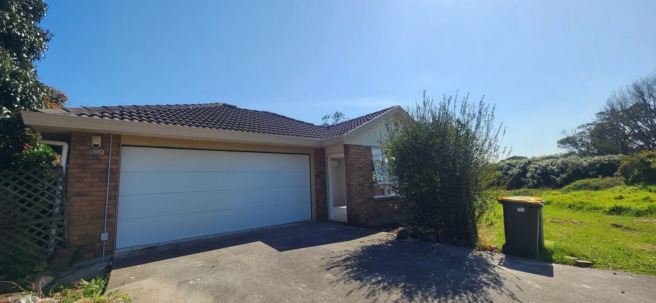 20A Taranui Place, Henderson, Auckland - Carousel 1
