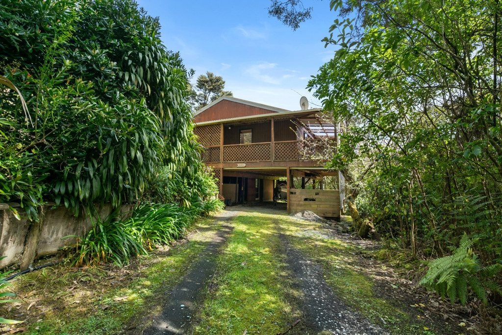 172 Howard Road, Orere Point, Orere Point - Carousel 1