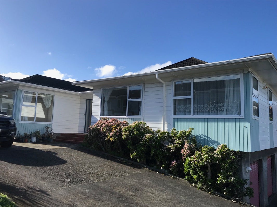 4 Westview Grove, Miramar, Wellington - Carousel 1