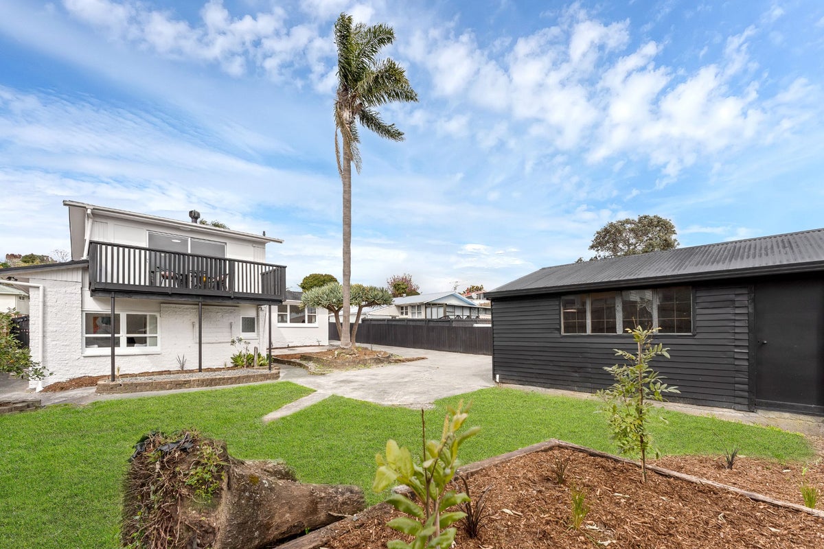 28 Mack Place, Red Hill, Papakura - Carousel 35
