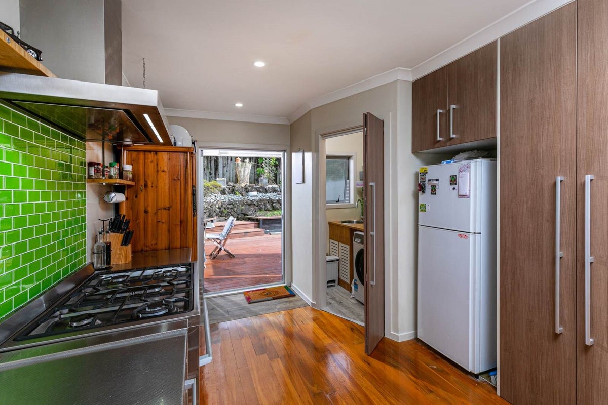 52B Weldene Avenue, Glenfield, Auckland - Carousel 2