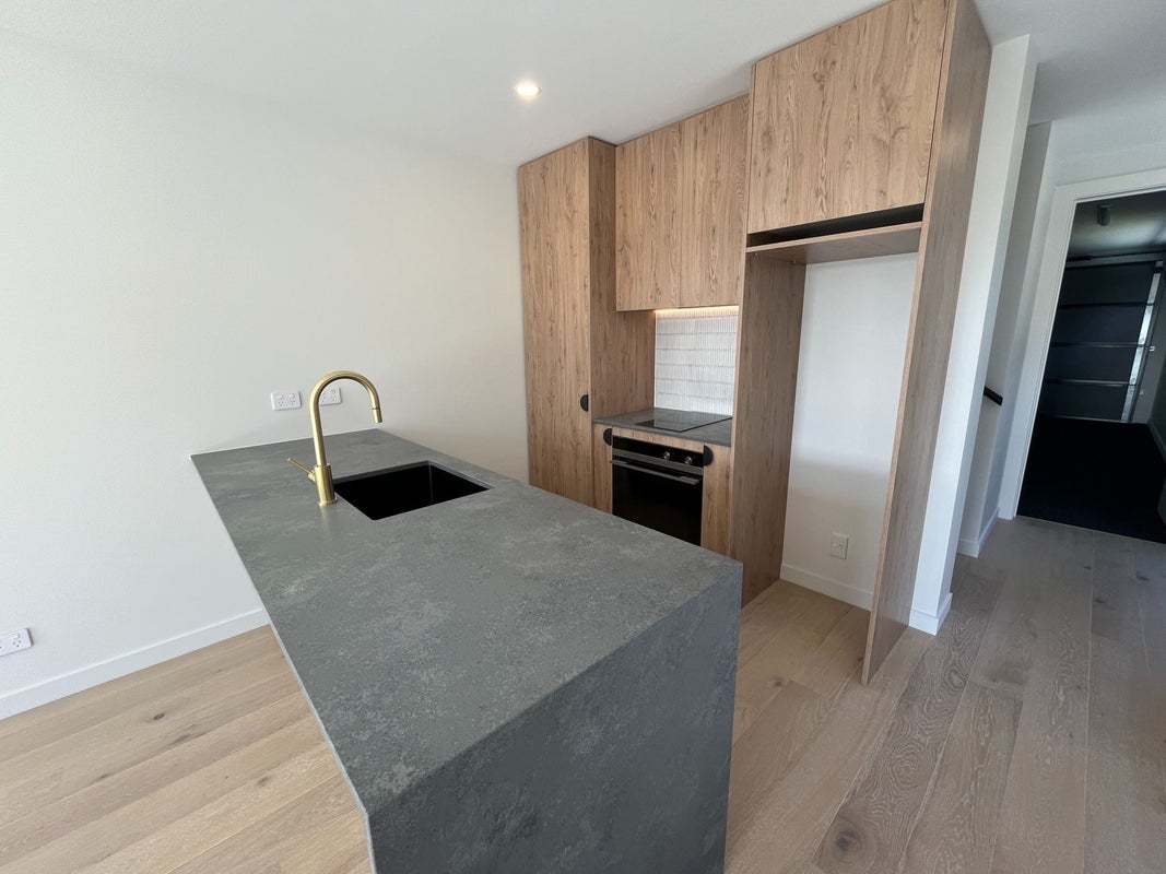 19 Ryan Loop, Jacks Point, Queenstown - Carousel 2