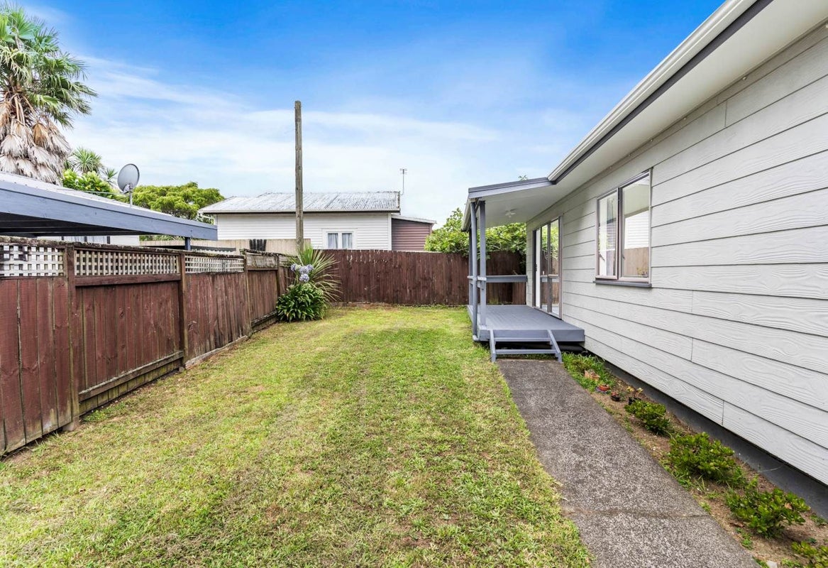 2/58 Riversdale Road, Avondale, Auckland - Carousel 19