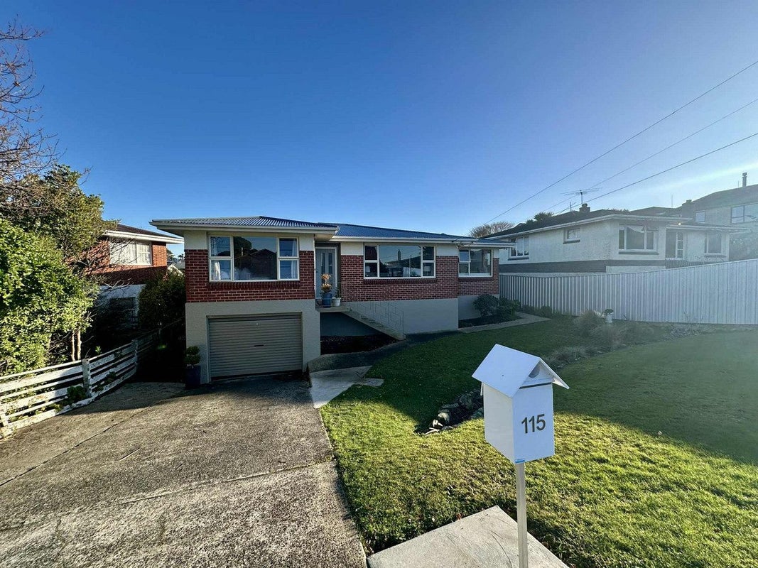 115 Highcliff Road, Shiel Hill, Dunedin - Carousel 1