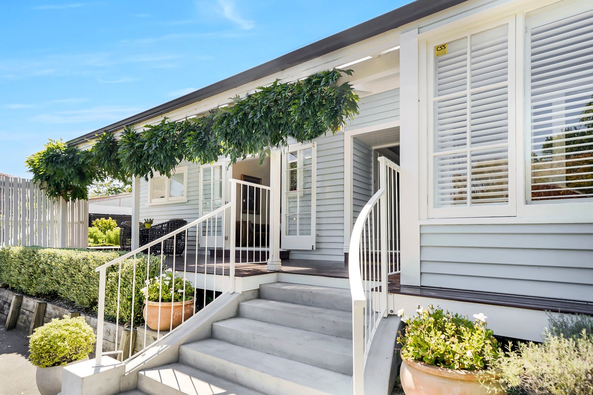 45 Waimea Terrace, Beckenham, Christchurch - Carousel 2