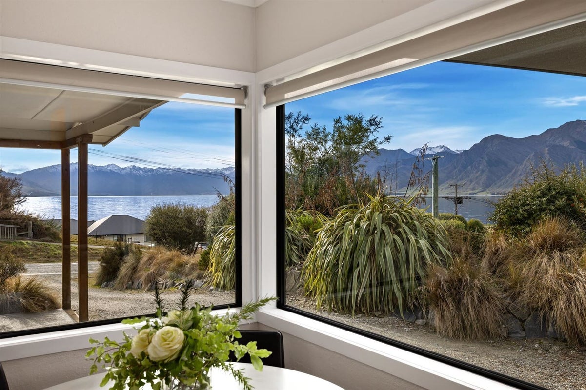 275 Lakeview Terrace, Lake Hawea - Carousel 1