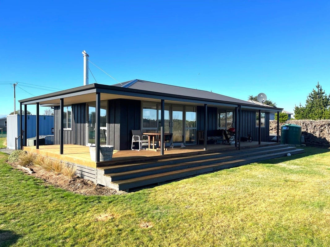 43 Barr Street, Oamaru - Carousel 2