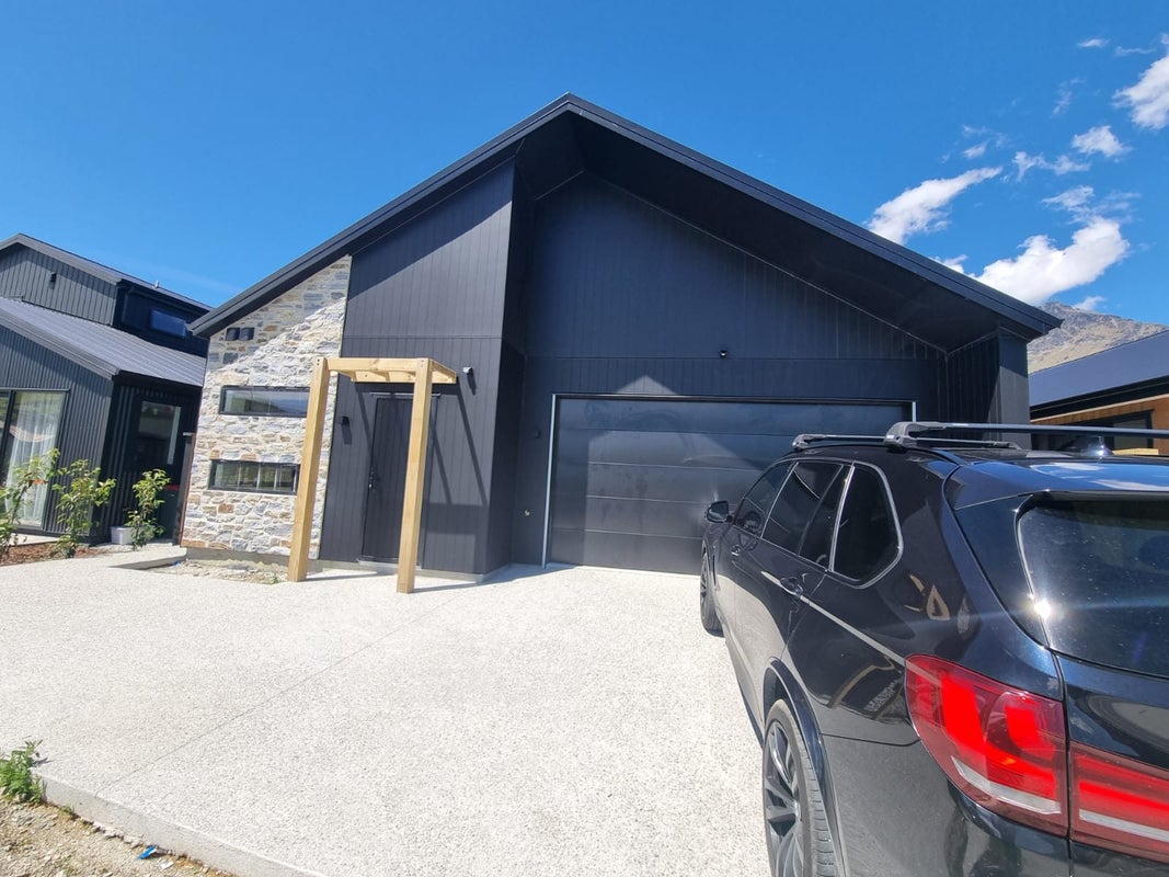 107 Howden Drive, Jacks Point, Queenstown - Carousel 1