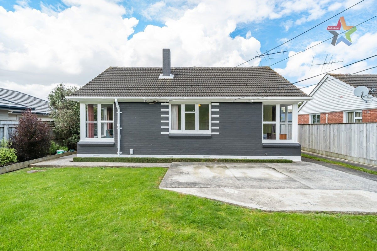 1165 Taita Drive, Taita, Lower Hutt - Carousel 2
