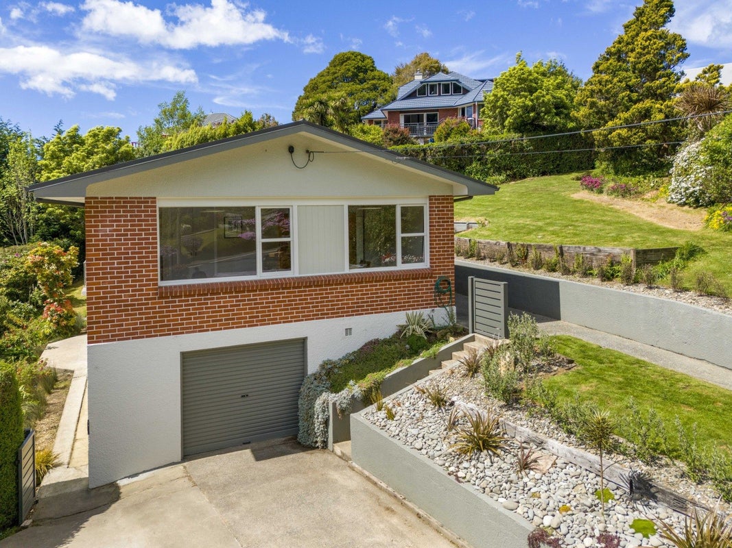 37 Fulton Road, Glenleith, Dunedin - Carousel 2