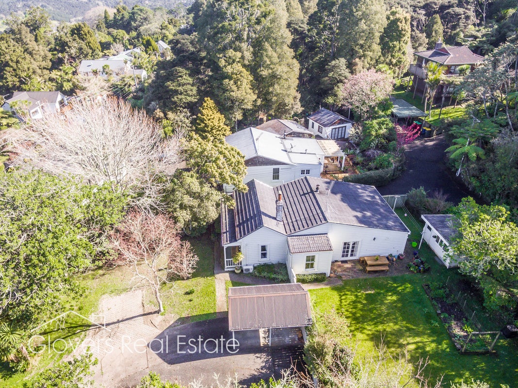 11 Huia Road, Titirangi, Auckland - Carousel 18