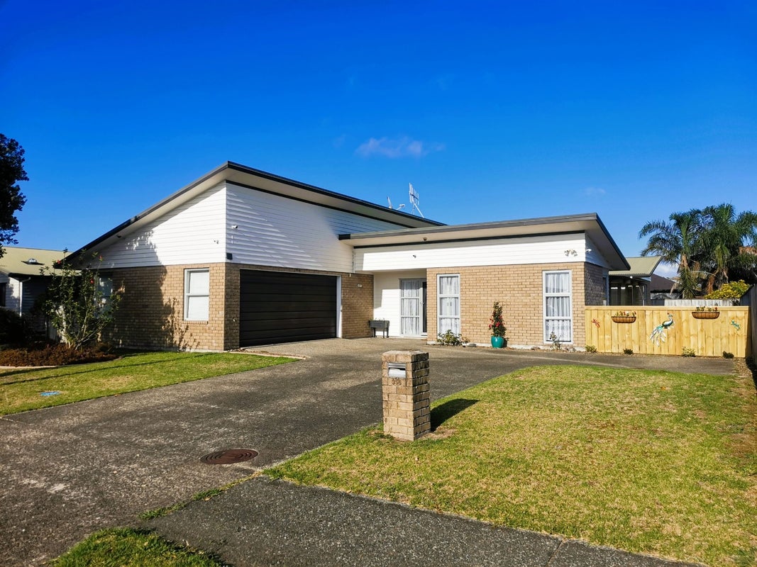 356 One Tree Point Road, One Tree Point - Carousel 1