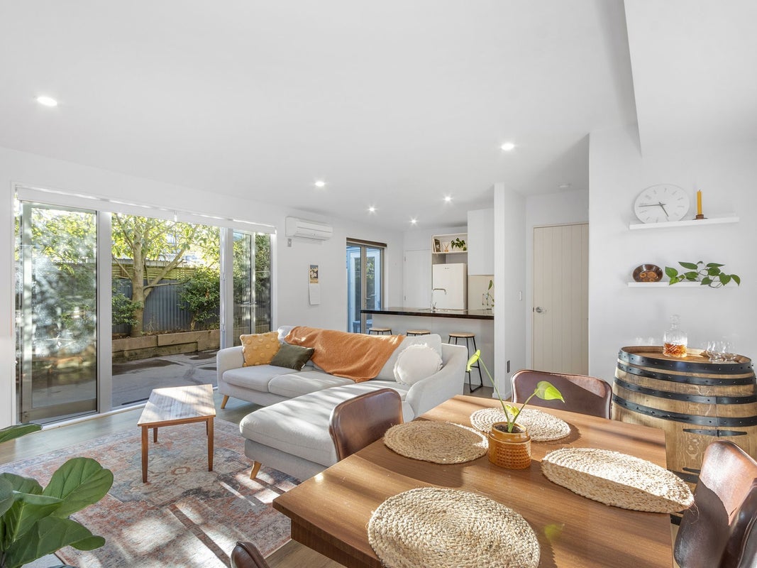 2/130 Southampton Street, Sydenham, Christchurch - Carousel 1