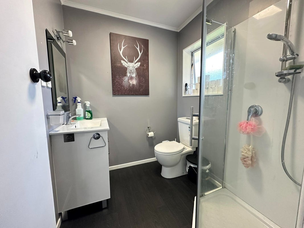 45 Birdwood Avenue, Papatoetoe, Auckland - Carousel 15