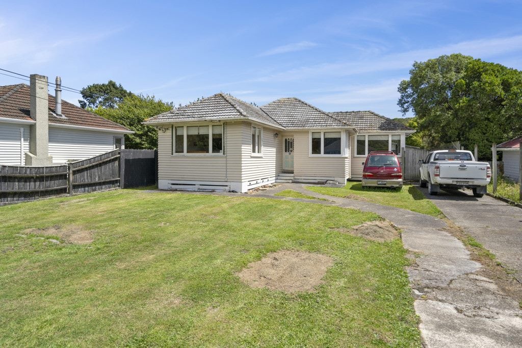 45 Wellington Road, Wainuiomata, Lower Hutt - Carousel 1