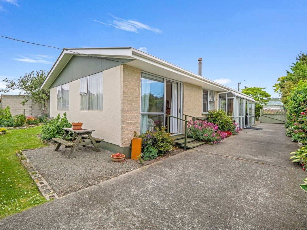 17 Meon Street, Oamaru North, Oamaru - Carousel 2