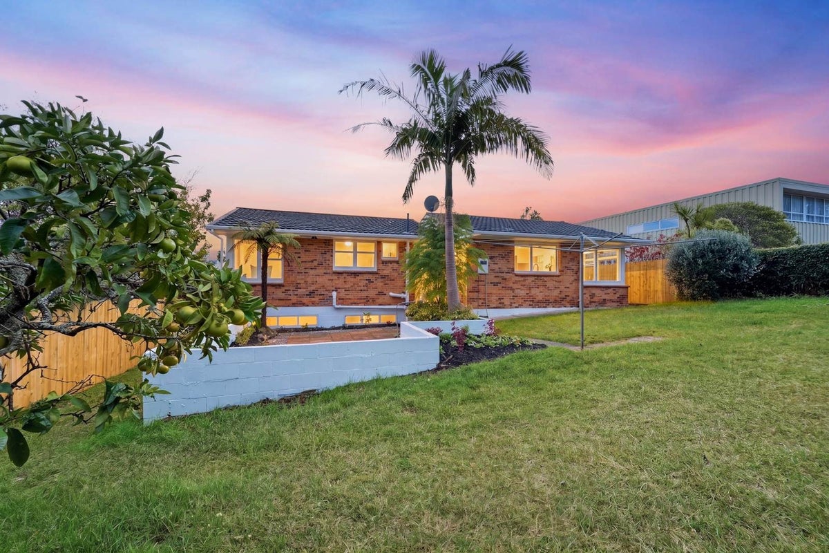 48 Anita Avenue, Mount Roskill, Auckland - Carousel 2