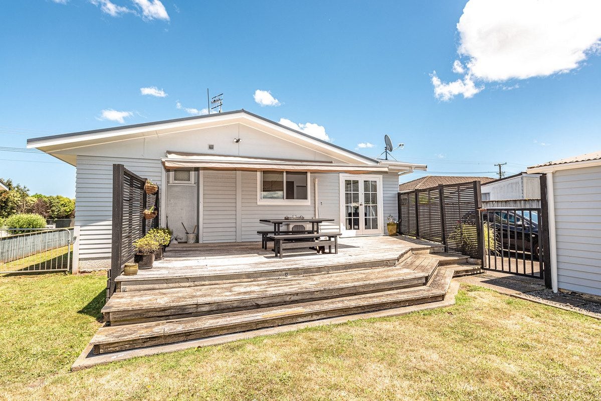 82 Lincoln Road, Springvale, Whanganui - Carousel 1