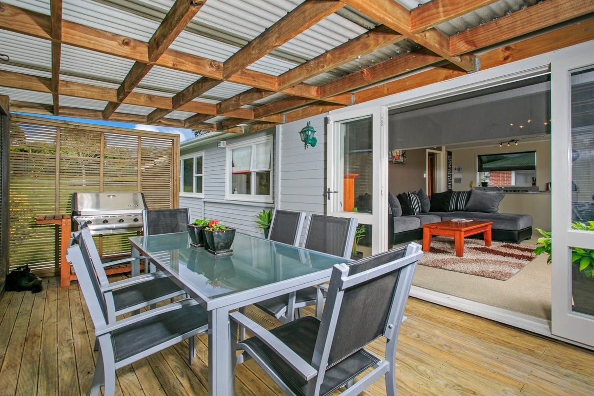 24 Drome View Place, Beach Haven, Auckland - Carousel 8