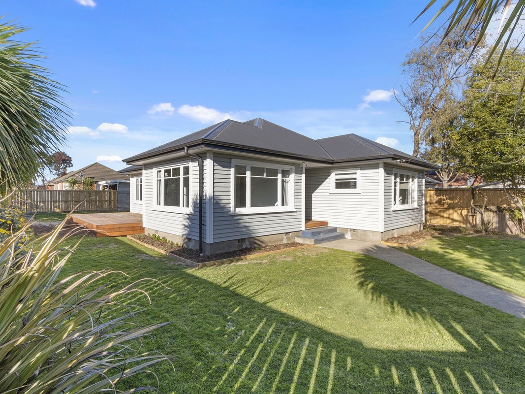 8 Jameson Avenue, St Albans, Christchurch - Carousel 1