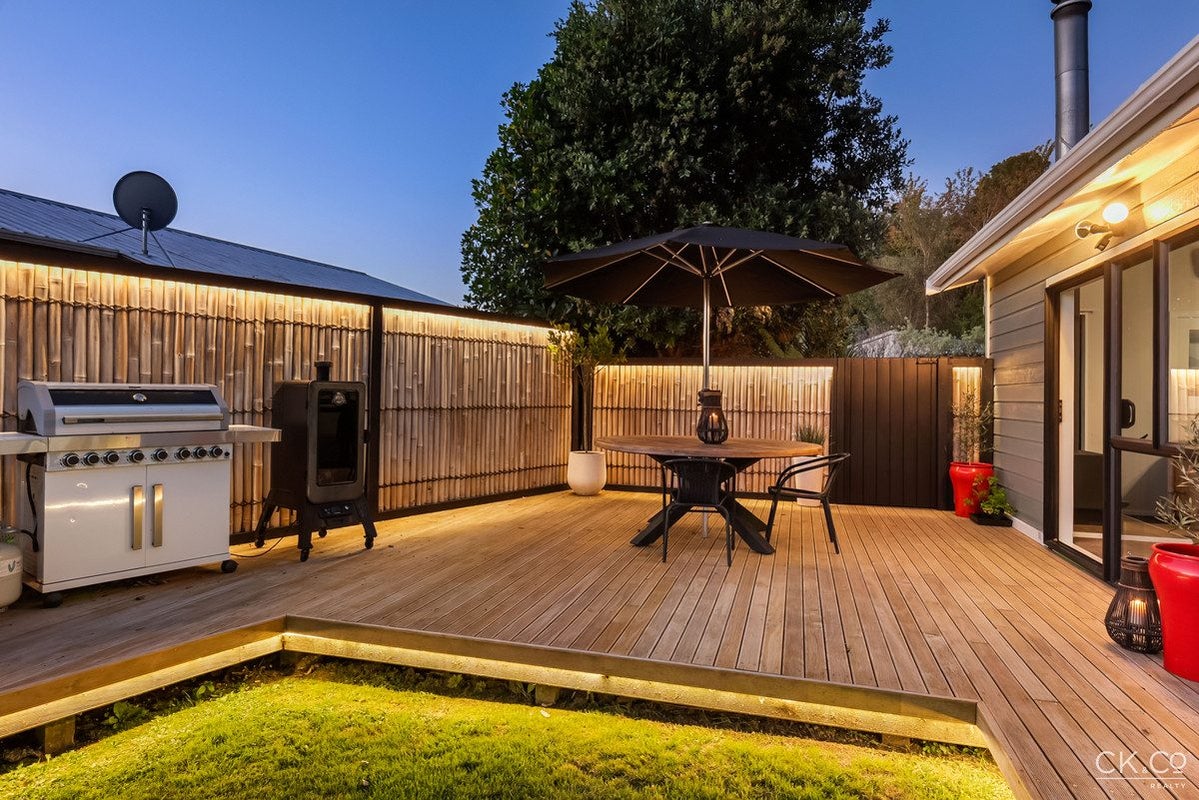 1/11 McManaway Grove, Stokes Valley, Lower Hutt - Carousel 2