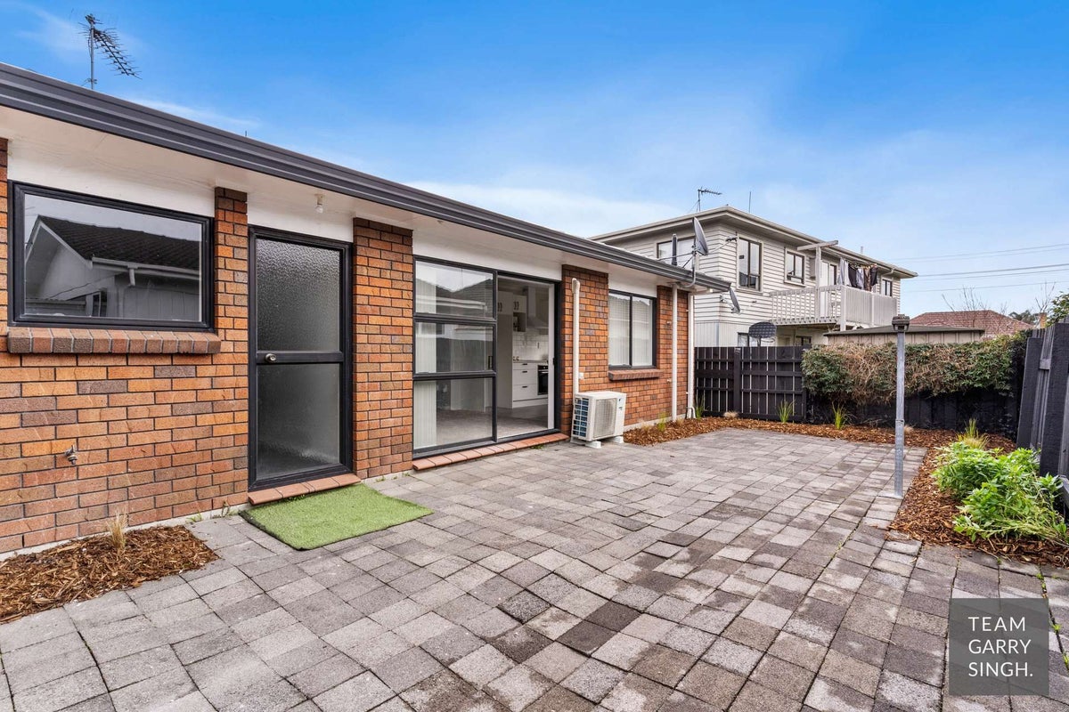 2/6 Menary Street, Papakura, Auckland - Carousel 10