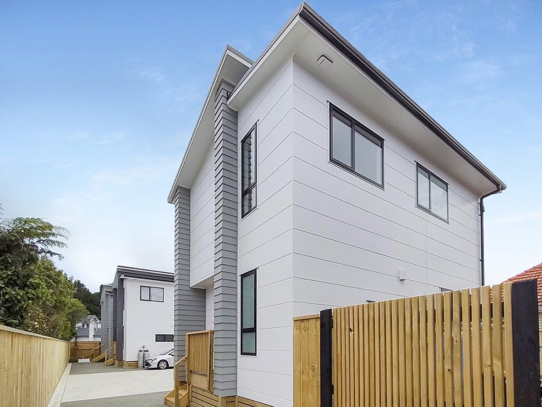 62 Bledisloe Crescent, Wainuiomata, Lower Hutt - Carousel 1
