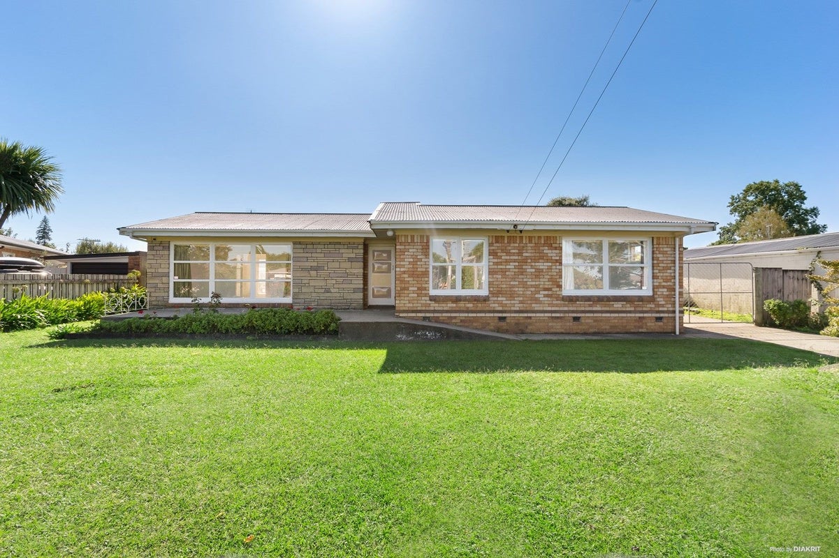 4 Augusta Street, Fairfield, Hamilton - Carousel 1