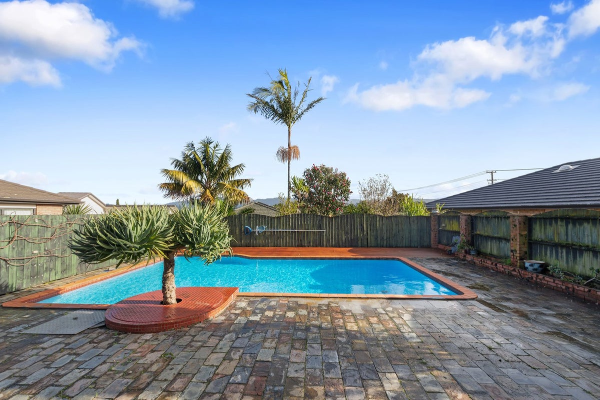 192 Sturges Road, Henderson, Auckland - Carousel 2