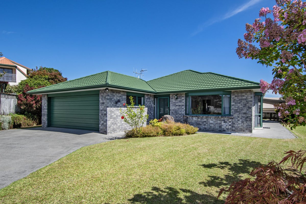14 Maurton Place, Onerahi, Whangarei - Carousel 1