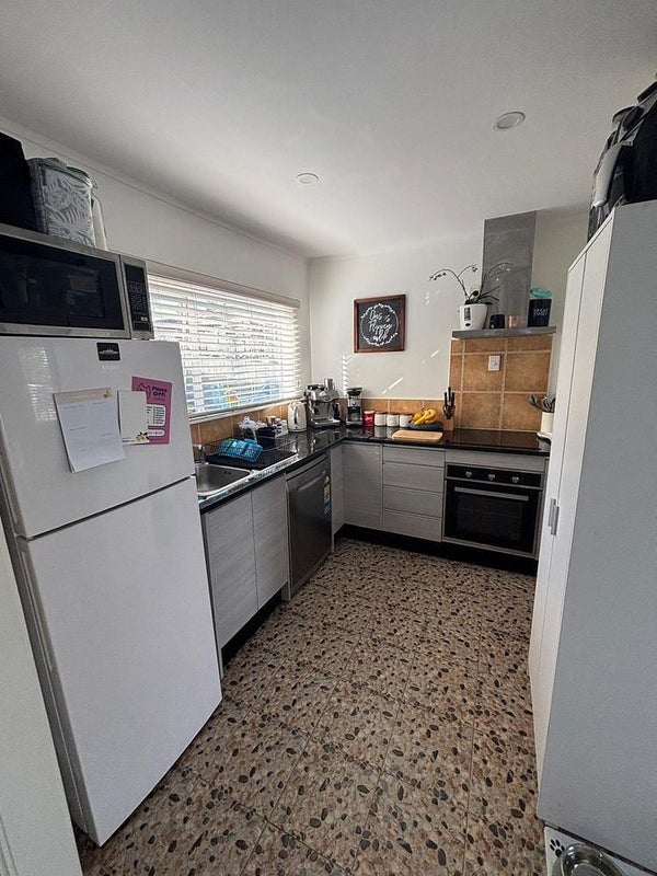 808 East Coast Road, Oteha, Auckland - Carousel 12