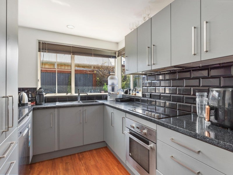 51 Remarkables Crescent, Frankton, Queenstown - Carousel 2